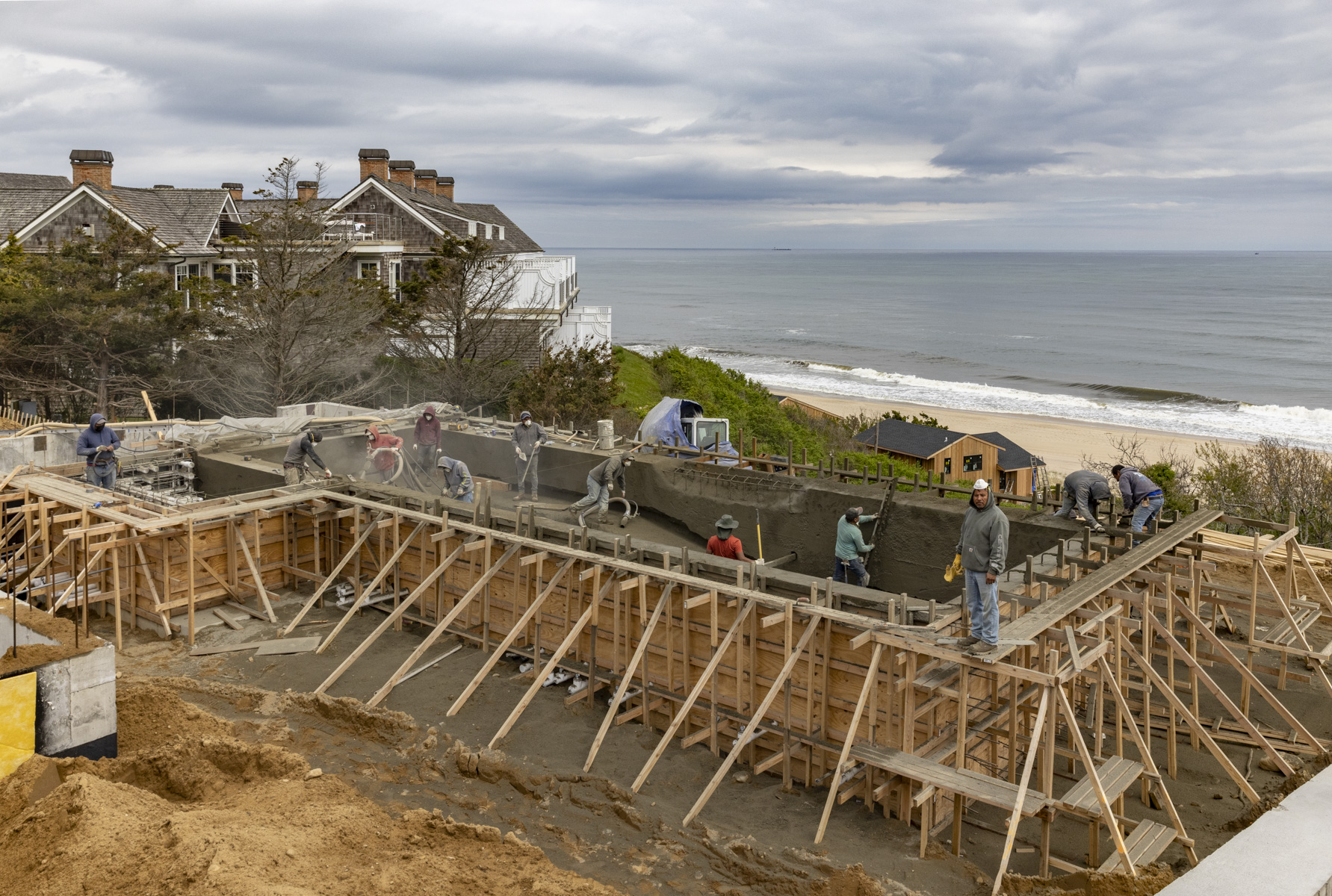 Photo of construction by Ronald Webb Builder.